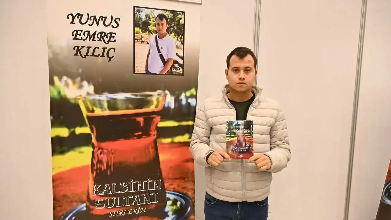 Edebiyatla Hayata Tutundular: Isparta Kitap Fuarı’na Gençler Damga Vurdu! 3